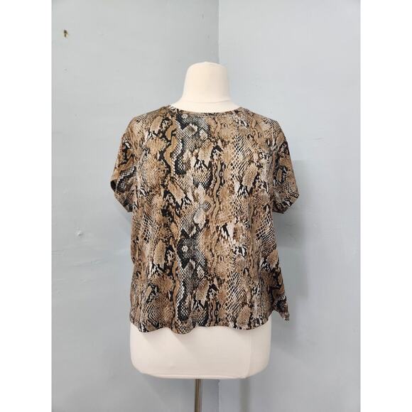 Torrid Knit Top 2X Short Sleeve Boxy Python Snake Animal Print Stretch - Picture 2 of 10